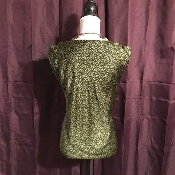 Classy Worthington Silky-Feeling Shell-Size M - Picture 4 of 6